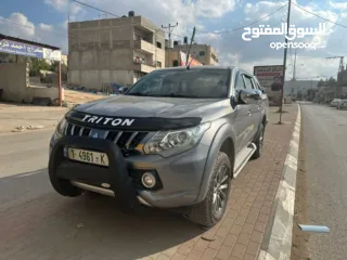  3 متسوبيشي تريتون L200