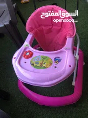  2 كراجة ومشاية اطفال بحالة الوكالة