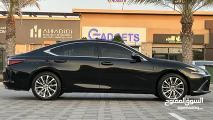  2 لكزس ES 350 2019 حادث بسيط جدا فول مواصفات