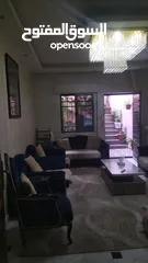  16 منزل مكون من 3غرف نوم و3 حمامات واحده ماستر وصاله وصالون  وحديقه عدد 2