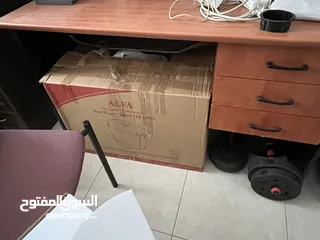  1 مكتب للبيع بحالة ممتازة