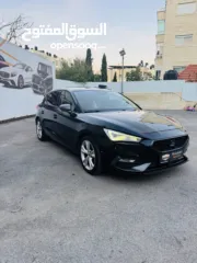  3 سيات ليون افر