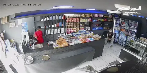  10 محل كافتيريا