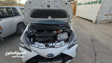  12 تويوتا يارس هايبرد  Toyota yaris hybrid