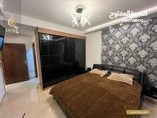  4 شقة مميزة  بإطلالة رائعة وموقع ممتاز مفروشة بالكامل وبتطشيب شخصي جديد وعمارة جديدة