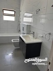  4 شقة تصلح للعرسان في مدخل مرج الحمام