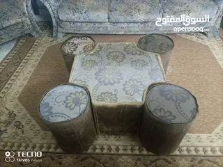  9 كنب 9 مقاعد بحال جيد مقبول