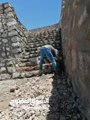  6 بناء السلاسل الحجريه واستصلاح الاراضي وتشييك المزارع وحفر الآبار بإدارة المهندس ابو احمد المقابله