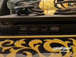  4 PLAYSTATION 4 SONY بحالة الوكالة توب نضافة سلم