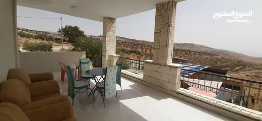  11 شاليه ومزرعة الجمل  مادبا - خربة المخيط - غرب الجامعة الالمانية .............................