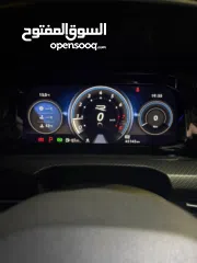  6 Volkswagen Golf R – 320 حصان model 2021