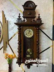  2 ساعه تعباه ميكانيك من خشب الجوز حجم كبير  طول متر و10 وعرض. 40  معمق 17 سم صناعه الماني.  جني جنز