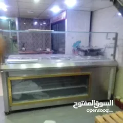  5 عملات معدنية وعدة مطعم كاملة للبيع السعر 3.500 دينار