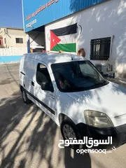  7 بيجو بارتنر 2011 / بحالة ممتازة / محرك /جير / بودي  بحالة ممتازة للمراجعة والاستفسار
