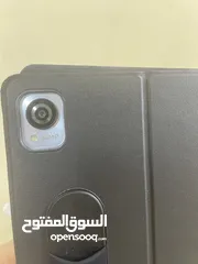  3 تابلت بلاك فيو استعمال خفيف تقريبا جديد مع شاحن وكيبورد وكفر