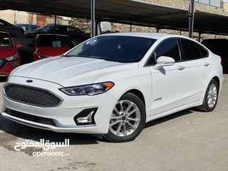  1 Ford Fusion sel 2019