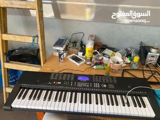  1 بيانو للبيع 400