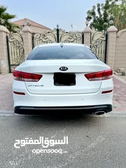  7 Kia optima 2020 LX