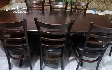  1 طاولة سفرة مع 8 كراسي 180د وكنباية مفردة ضغط عالي 25د