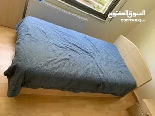  3 سرير مفرد ونص مستعمل بحالة ممتازة للبيع