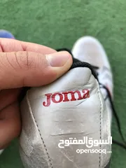  16 احذية ماركات 2 اصابع اديداس/1 ماركةjoma كل واحد نمرة للبيع بسعر حرق الواحد 5 دنانير