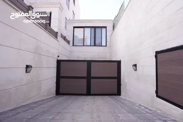  15 شقه مميزه للبيع بعد المدارس العالميه طريق المطار مباشره بسعر مغري تشطيب سوبر ديلوكس
