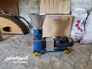  1 ماكنة صنع علف