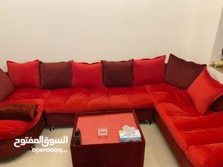  1 U-shape sofa and coffee table