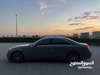  17 Mercedes Benz S560