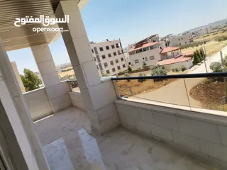  26 شقة ثاني فني  170م للبيع على شارع البترا شرق اربد مول قراند مقابل بيت البن البرازيلي