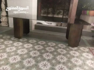  2 طاولة مميزة للبيع