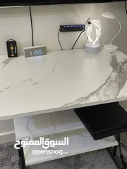  5 مكتب بيرفع و بينزل قابل للتعديل