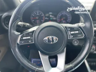  14 Kia K3  فل كامل 2019 مواصفات خاصة اعلى صنف من فئتها باسم مستورد ترخيص سنة كاملة رقم مميز