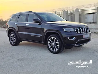  2 2018 Jeep grand Cherokee V8 limited