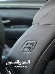  18 هونداي توسان 2022  فل اضافات بدون فتحة سقف  فحص نخب  عداد 22 الف كيلو  الجب كرتونة