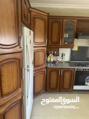  5 للبيع من المالك بسبب السفر. شقة مفروشة بالكامل. استخدام محدود