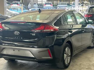  3 Hyundai Ioniq Hybrid  موديل 2020