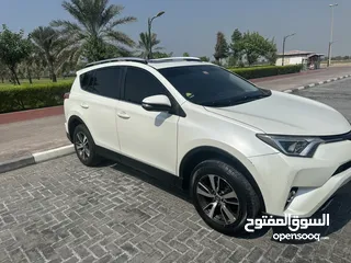  4 Toyota RAV4