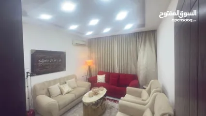  3 شقه شبه جديده للبيع