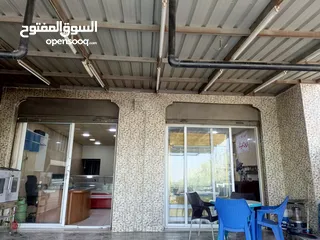  8 ملحمه و مشاوي مع جميع اغراضها للبيع خلو