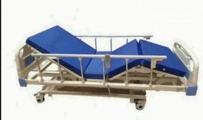  1 سرير طبي _ تخت طبي