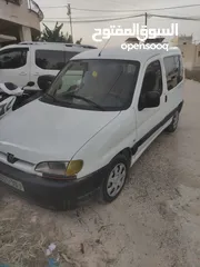  4 بيجو بارتنر 2000