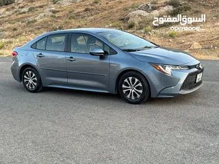  8 تويوتا كرولا هايبرد 2020 بحاله ممتازه ب 12800
