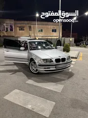  13 BMW 320i.  للبيع