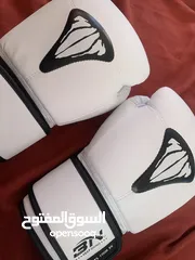  3 جلافز ملاكمة مستعمل 3 أيام شبه جديد