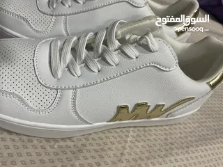  10 بوتين جداد مقاس 39 من ماركة Nine West