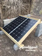  8 مولدات كهرباء بالطاقه الشمسيه