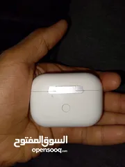  6 سماعه ابل للبيع او للبدل ابل اصلي معها شاحن سماعه صوتها عالي كثير.   او للبدل