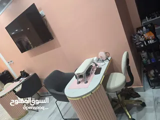  12 صالون تجميل نسائي للبيع