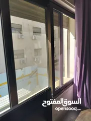  10 شقه استثماريه للبيع شارع الجامعه الاردنيه قرب مطعم ماكدونالدز